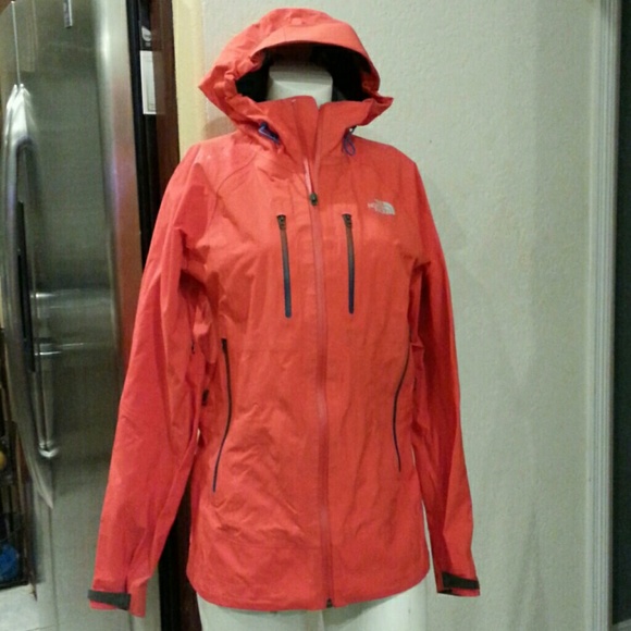 the north face kichatna jacket